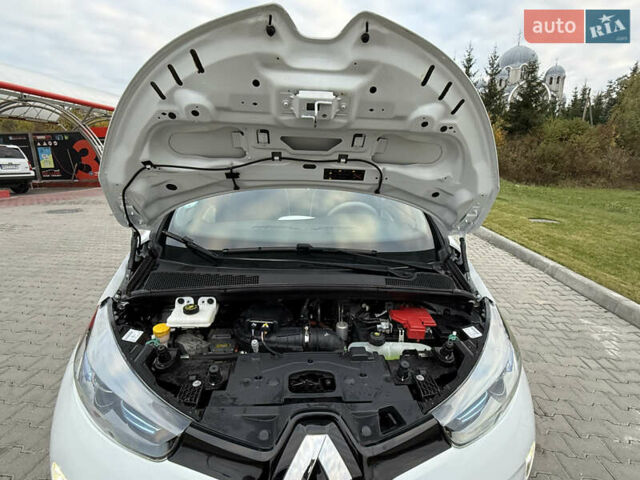 Белый Рено Зое, объемом двигателя 0 л и пробегом 11 тыс. км за 10499 $, фото 9 на Automoto.ua