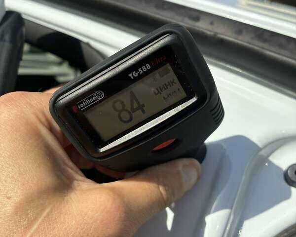 Белый Рено Зое, объемом двигателя 0 л и пробегом 94 тыс. км за 13300 $, фото 146 на Automoto.ua