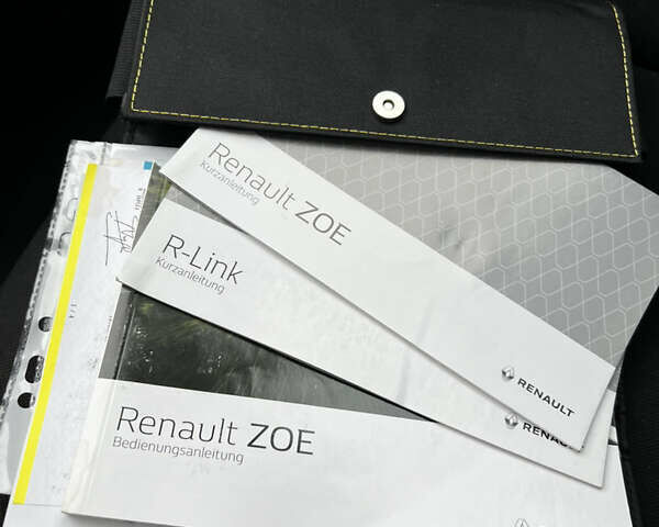 Білий Рено Зое, об'ємом двигуна 0 л та пробігом 109 тис. км за 8900 $, фото 43 на Automoto.ua