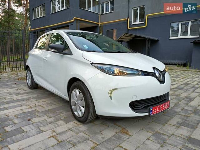 Белый Рено Зое, объемом двигателя 0 л и пробегом 19 тыс. км за 9950 $, фото 7 на Automoto.ua
