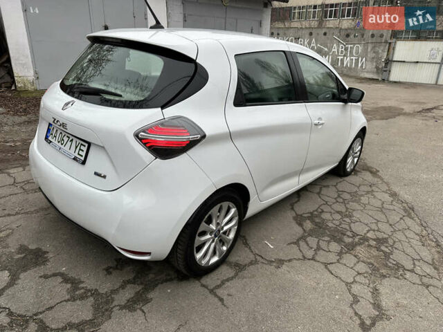 Білий Рено Зое, об'ємом двигуна 0 л та пробігом 77 тис. км за 13000 $, фото 5 на Automoto.ua