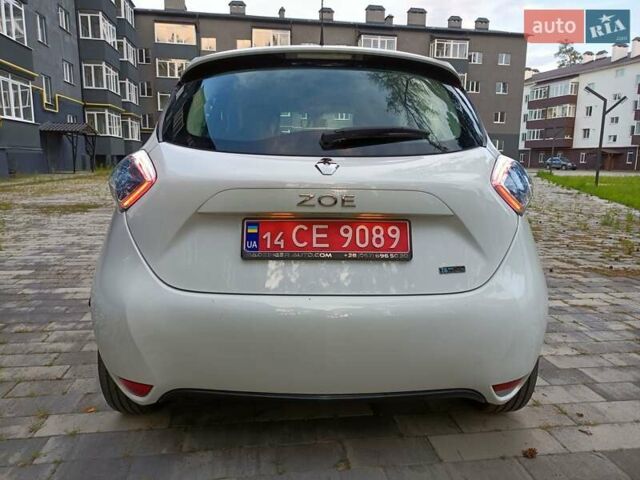 Белый Рено Зое, объемом двигателя 0 л и пробегом 19 тыс. км за 9950 $, фото 16 на Automoto.ua
