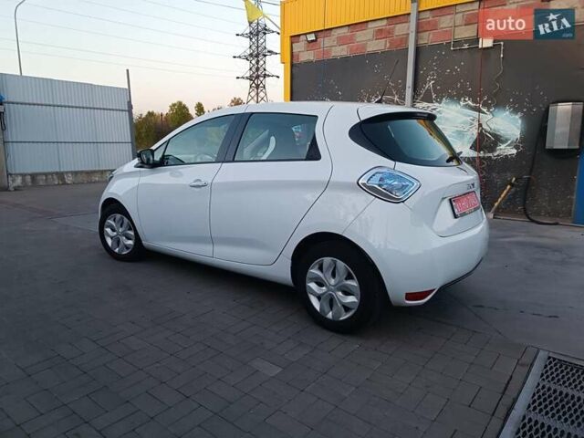 Рено Зое 2019 в Луцке на Automoto.ua Белый Рено Зое, объемом двигателя 0 л и пробегом 65 тыс. км за 10200 $, фото 24 на Automoto.ua