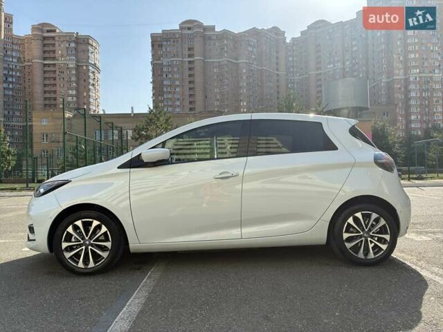 Белый Рено Зое, объемом двигателя 0 л и пробегом 94 тыс. км за 13300 $, фото 29 на Automoto.ua