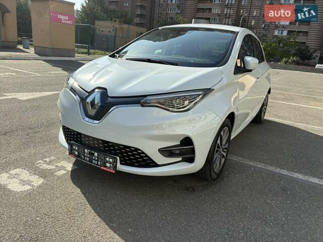 Белый Рено Зое, объемом двигателя 0 л и пробегом 94 тыс. км за 13300 $, фото 37 на Automoto.ua