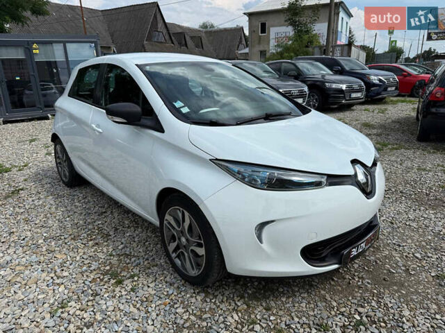 Белый Рено Зое, объемом двигателя 0 л и пробегом 69 тыс. км за 9450 $, фото 1 на Automoto.ua