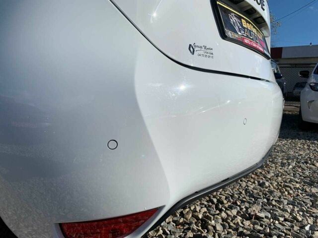 Белый Рено Зое, объемом двигателя 0 л и пробегом 62 тыс. км за 9399 $, фото 21 на Automoto.ua