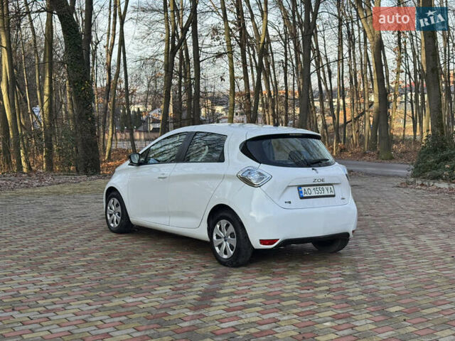 Белый Рено Зое, объемом двигателя 0 л и пробегом 55 тыс. км за 9500 $, фото 4 на Automoto.ua