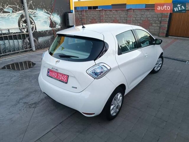 Рено Зое 2019 в Луцке на Automoto.ua Белый Рено Зое, объемом двигателя 0 л и пробегом 65 тыс. км за 10200 $, фото 31 на Automoto.ua