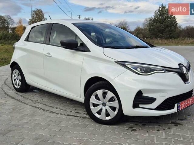 Белый Рено Зое, объемом двигателя 0 л и пробегом 25 тыс. км за 11600 $, фото 12 на Automoto.ua