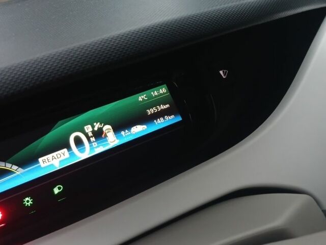 Белый Рено Зое, объемом двигателя 0 л и пробегом 39 тыс. км за 9699 $, фото 4 на Automoto.ua