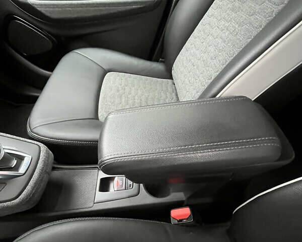 Белый Рено Зое, объемом двигателя 0 л и пробегом 64 тыс. км за 11450 $, фото 34 на Automoto.ua