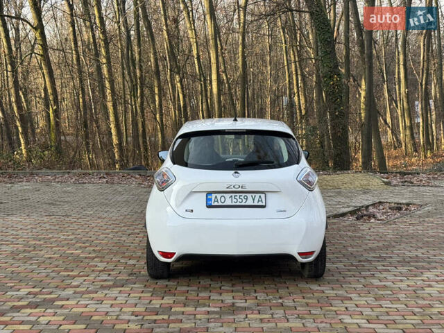 Белый Рено Зое, объемом двигателя 0 л и пробегом 55 тыс. км за 9500 $, фото 5 на Automoto.ua