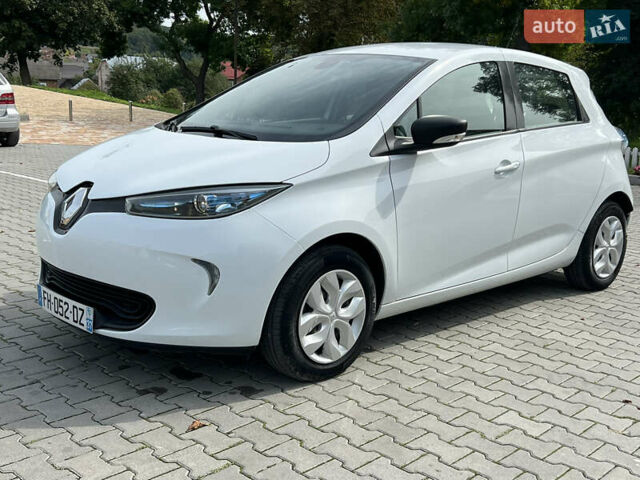 Белый Рено Зое, объемом двигателя 0 л и пробегом 25 тыс. км за 9700 $, фото 11 на Automoto.ua