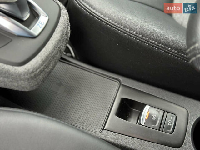 Білий Рено Зое, об'ємом двигуна 0 л та пробігом 64 тис. км за 12499 $, фото 13 на Automoto.ua