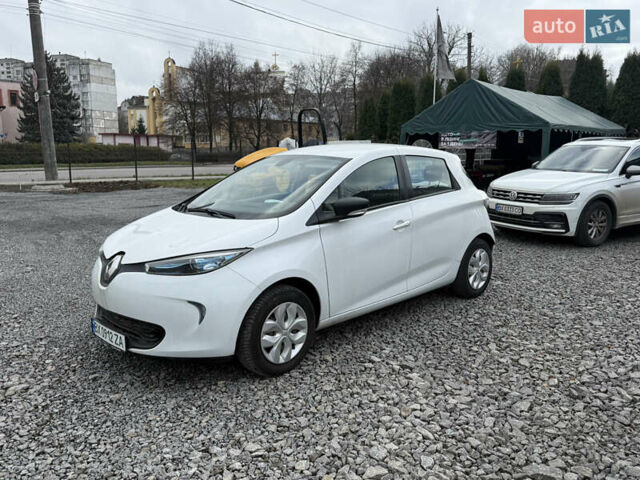 Білий Рено Зое, об'ємом двигуна 0 л та пробігом 46 тис. км за 10500 $, фото 3 на Automoto.ua