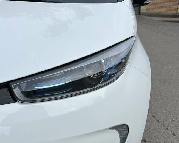 Рено Зое 2019 в Луцке на Automoto.ua Белый Рено Зое, объемом двигателя 0 л и пробегом 70 тыс. км за 11400 $, фото 14 на Automoto.ua