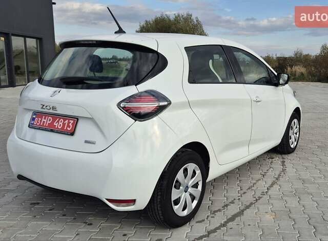 Белый Рено Зое, объемом двигателя 0 л и пробегом 25 тыс. км за 11600 $, фото 9 на Automoto.ua