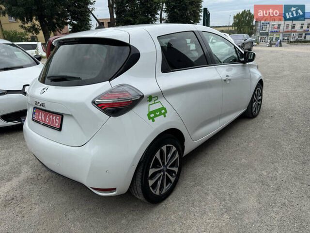 Белый Рено Зое, объемом двигателя 0 л и пробегом 140 тыс. км за 12000 $, фото 4 на Automoto.ua