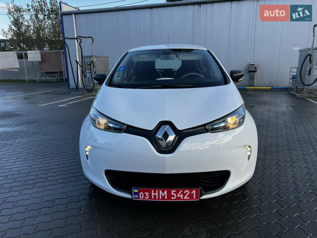 Белый Рено Зое, объемом двигателя 0 л и пробегом 84 тыс. км за 9700 $, фото 1 на Automoto.ua