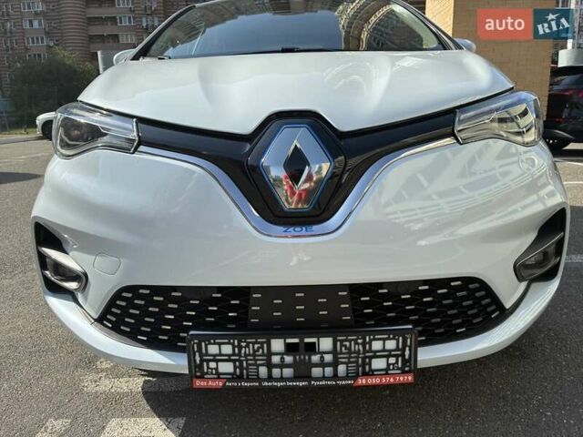 Белый Рено Зое, объемом двигателя 0 л и пробегом 94 тыс. км за 13300 $, фото 7 на Automoto.ua