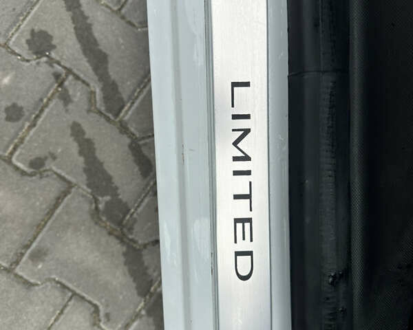 Білий Рено Зое, об'ємом двигуна 0 л та пробігом 103 тис. км за 9700 $, фото 18 на Automoto.ua