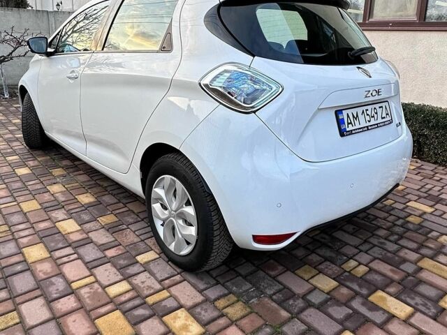 Білий Рено Зое, об'ємом двигуна 0 л та пробігом 38 тис. км за 9900 $, фото 6 на Automoto.ua