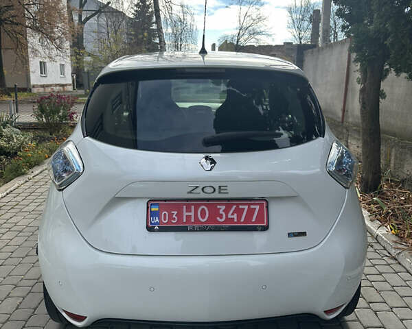 Білий Рено Зое, об'ємом двигуна 0 л та пробігом 102 тис. км за 9500 $, фото 7 на Automoto.ua