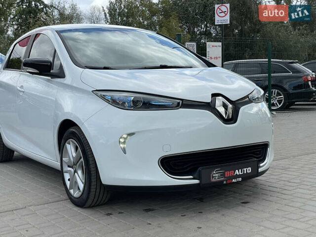 Білий Рено Зое, об'ємом двигуна 0 л та пробігом 28 тис. км за 9355 $, фото 7 на Automoto.ua