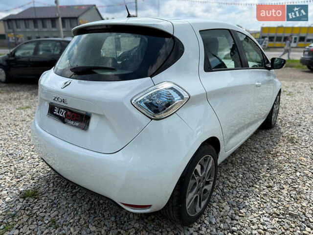 Белый Рено Зое, объемом двигателя 0 л и пробегом 69 тыс. км за 9450 $, фото 8 на Automoto.ua