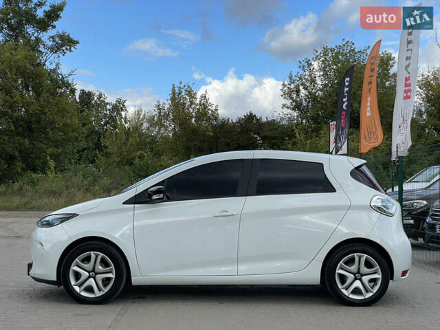 Білий Рено Зое, об'ємом двигуна 0 л та пробігом 28 тис. км за 9355 $, фото 11 на Automoto.ua