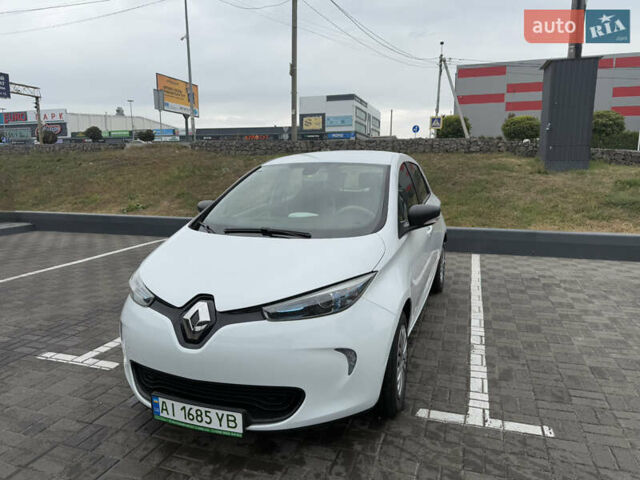 Белый Рено Зое, объемом двигателя 0 л и пробегом 40 тыс. км за 9999 $, фото 2 на Automoto.ua