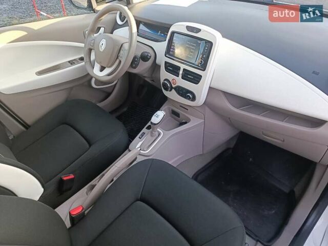 Рено Зое 2019 в Луцке на Automoto.ua Белый Рено Зое, объемом двигателя 0 л и пробегом 65 тыс. км за 10200 $, фото 11 на Automoto.ua