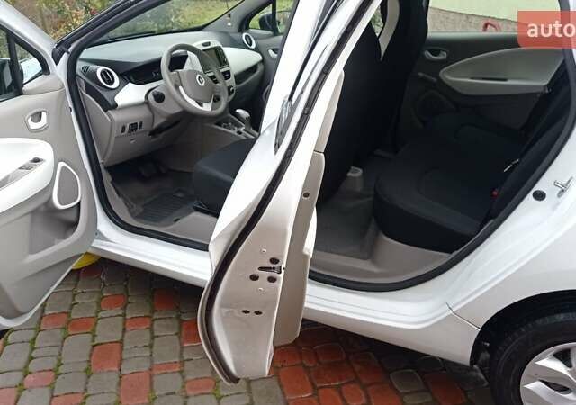 Рено Зое 2019 в Львове на Automoto.ua Белый Рено Зое, объемом двигателя 0 л и пробегом 77 тыс. км за 8200 $, фото 2 на Automoto.ua