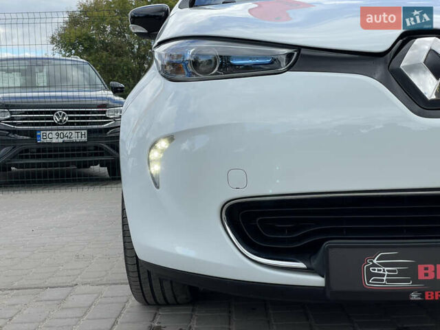 Білий Рено Зое, об'ємом двигуна 0 л та пробігом 28 тис. км за 9355 $, фото 5 на Automoto.ua