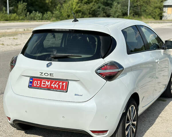Білий Рено Зое, об'ємом двигуна 0 л та пробігом 90 тис. км за 13800 $, фото 4 на Automoto.ua
