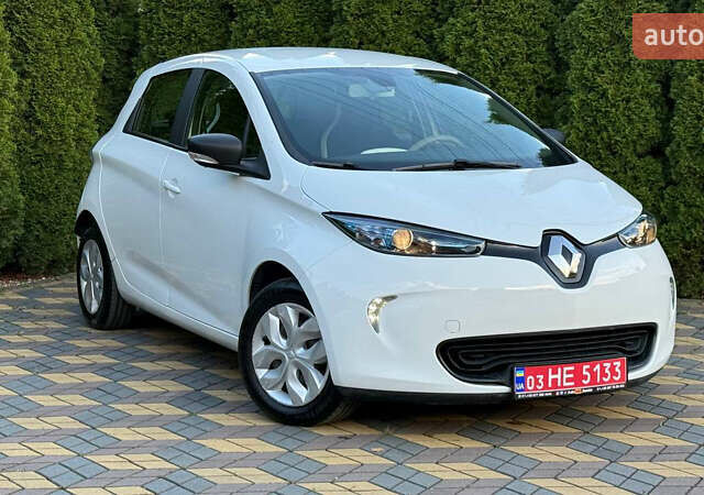 Белый Рено Зое, объемом двигателя 0 л и пробегом 53 тыс. км за 10150 $, фото 1 на Automoto.ua