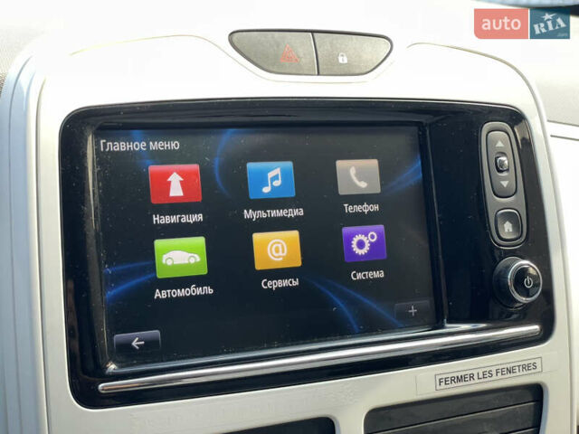 Білий Рено Зое, об'ємом двигуна 0 л та пробігом 28 тис. км за 9355 $, фото 54 на Automoto.ua