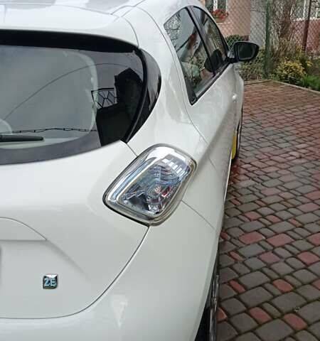 Рено Зое 2019 в Львове на Automoto.ua Белый Рено Зое, объемом двигателя 0 л и пробегом 77 тыс. км за 8200 $, фото 6 на Automoto.ua