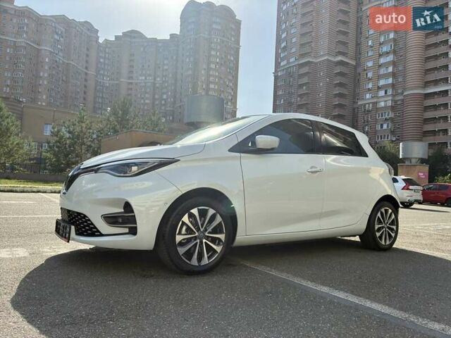 Белый Рено Зое, объемом двигателя 0 л и пробегом 94 тыс. км за 13300 $, фото 33 на Automoto.ua