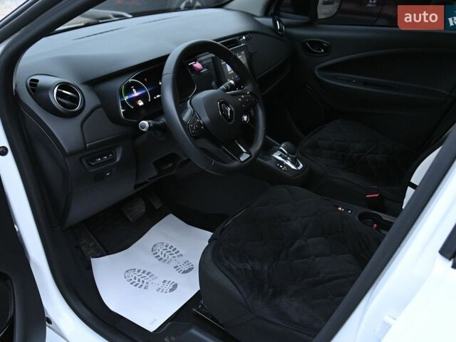 Белый Рено Зое, объемом двигателя 0 л и пробегом 41 тыс. км за 13050 $, фото 16 на Automoto.ua