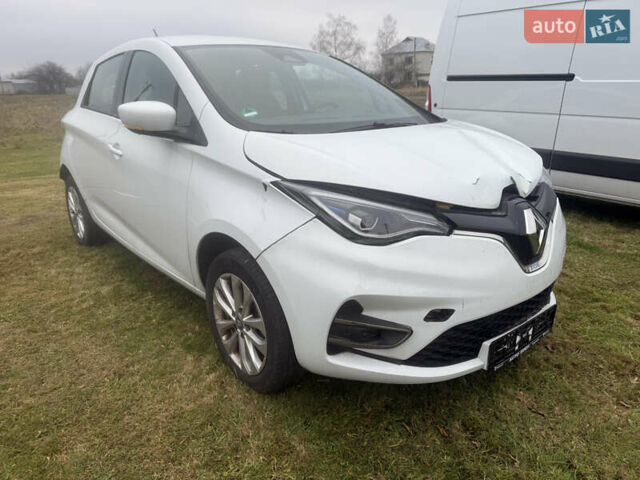 Белый Рено Зое, объемом двигателя 0 л и пробегом 33 тыс. км за 6950 $, фото 1 на Automoto.ua