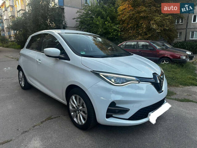 Белый Рено Зое, объемом двигателя 0 л и пробегом 26 тыс. км за 13888 $, фото 9 на Automoto.ua