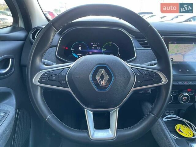 Белый Рено Зое, объемом двигателя 0 л и пробегом 217 тыс. км за 11990 $, фото 12 на Automoto.ua