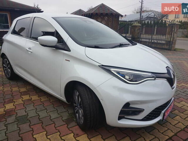 Белый Рено Зое, объемом двигателя 0 л и пробегом 122 тыс. км за 13000 $, фото 17 на Automoto.ua