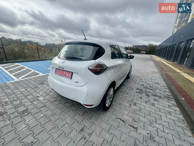 Белый Рено Зое, объемом двигателя 0 л и пробегом 70 тыс. км за 12999 $, фото 3 на Automoto.ua