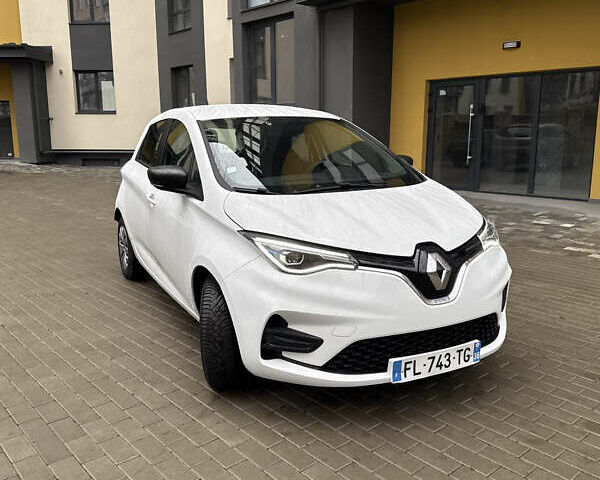 Білий Рено Зое, об'ємом двигуна 0 л та пробігом 69 тис. км за 11800 $, фото 4 на Automoto.ua