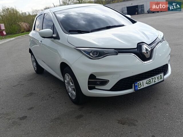 Белый Рено Зое, объемом двигателя 0 л и пробегом 56 тыс. км за 13500 $, фото 28 на Automoto.ua