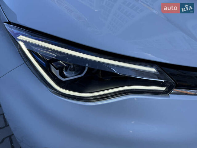 Білий Рено Зое, об'ємом двигуна 0 л та пробігом 23 тис. км за 13150 $, фото 61 на Automoto.ua