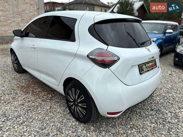 Белый Рено Зое, объемом двигателя 0 л и пробегом 105 тыс. км за 11999 $, фото 6 на Automoto.ua